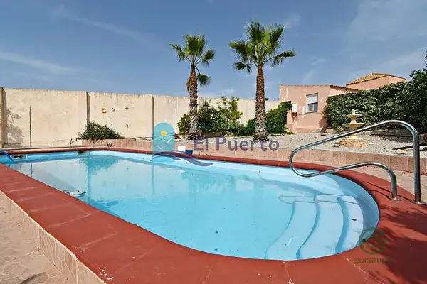 Casa de Campo con Piscina en Los Puertos de Santa Barbara