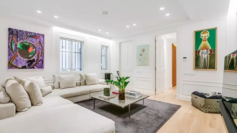 Apartamento de Lujo Reformado en Jerónimos Madrid