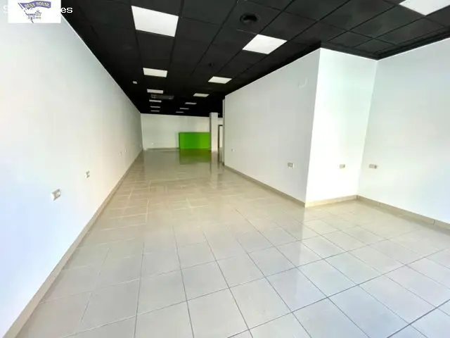 Local Comercial 400m2 Zona Feria Totalmente Acondicionado