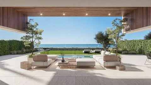 Casa Villa 3 Dormitorios Estepona España Primera Linea Playa
