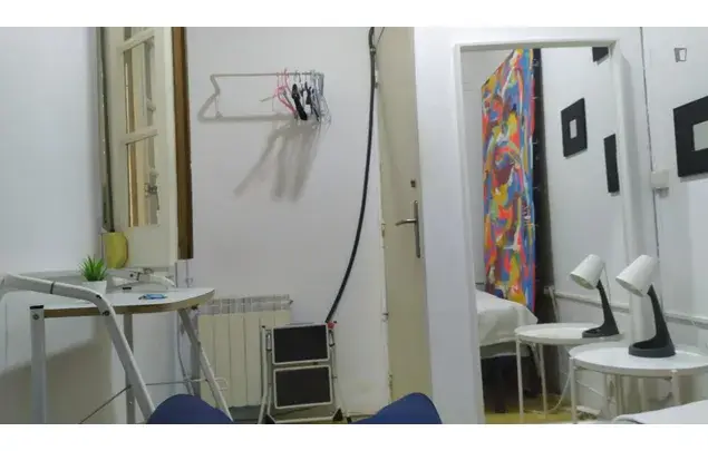 Apartamento 8 Dormitorios Barcelona Alquiler 3-24 Meses