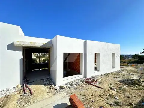Villa de Lujo Moderna en Moraira con Vistas al Mar