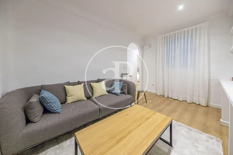 Apartamento en Venta en el Barrio de Ibiza Reformado 2 Dormitorios 2 Baños