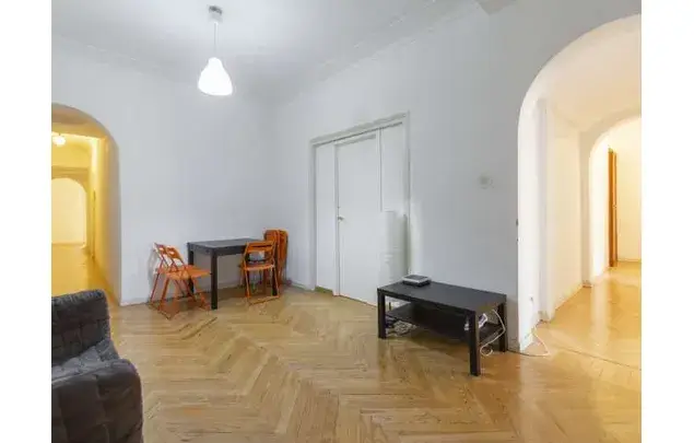Apartamento 9 Dormitorios Madrid Centro Estudiantes