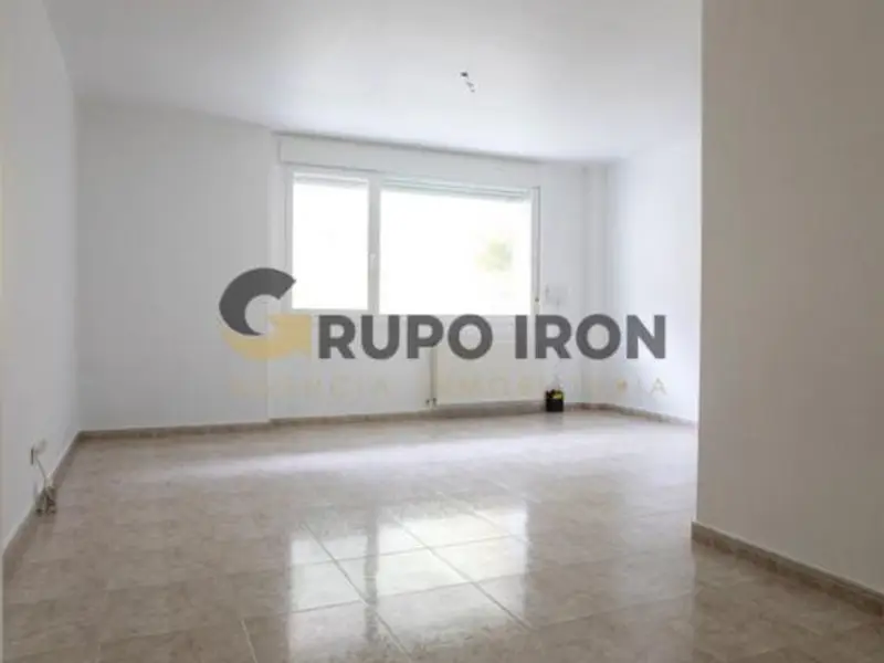 Piso en Mundaka con Terraza Garaje y Trastero Cerca de la Playa