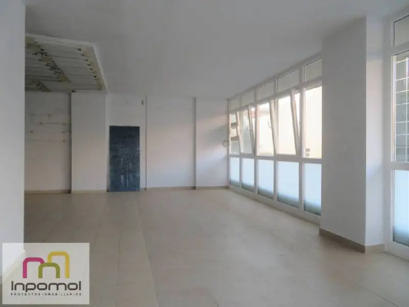 Venta Local Comercial Reformado Centro Santa Marina Badajoz