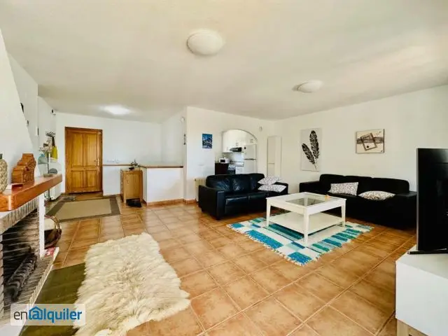 Alquiler Casa Amueblada 6 Dormitorios 4 Baños El Tossal