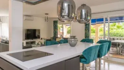 Chalet en Venta en La Capellanía Benalmádena 4 Dormitorios Piscina Privada