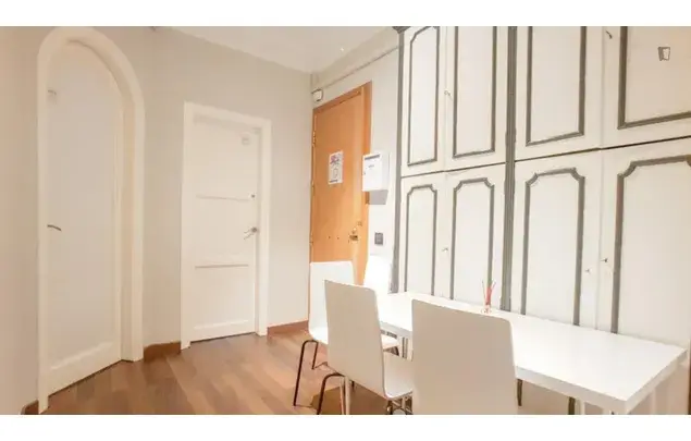 Apartamento 7 Dormitorios Barcelona Gracia Metro L3