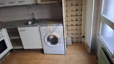 Piso en Venta en Oviedo zona Tenderina-Mercadín-Fozaneldi