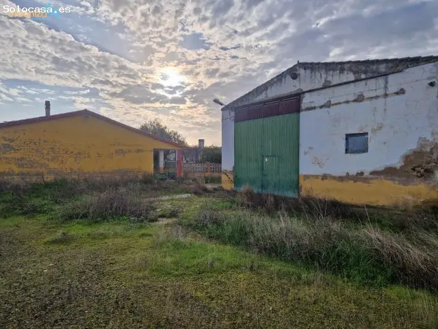 Casa Rural en Almendral con Terreno