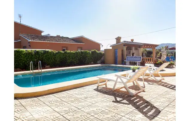 Casa Rural en Dénia 3 Dormitorios 480m2