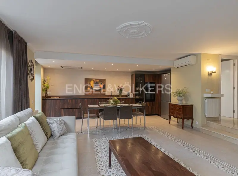 Apartamento en venta en Can Baró, Barcelona ciudad, Barcelona