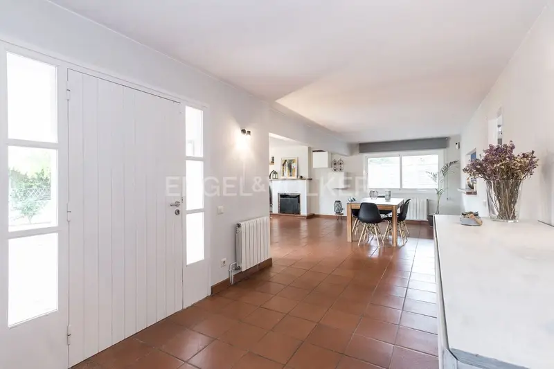 Chalet en Alquiler Castelldefels 4 Dormitorios Jardin Terraza