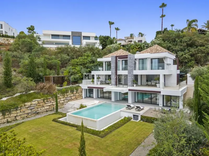 Villa de 5 Dormitorios en Alquiler Benahavis Málaga