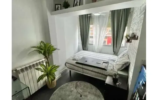 Rent a room in Madrid