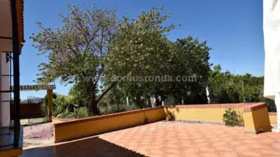 Chalet en Arriate cerca de Ronda con piscina y barbacoa
