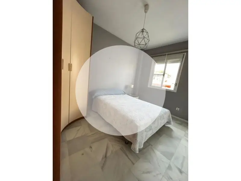 Habitacion en Alquiler en Tomares Centro para Chicas
