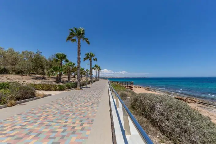 Apartamento 2 Dormitorios Costa Mediterr	nea