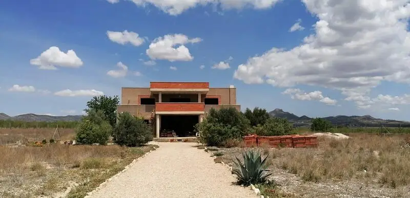 Casa a Medio Construir en Salinas cerca Sax