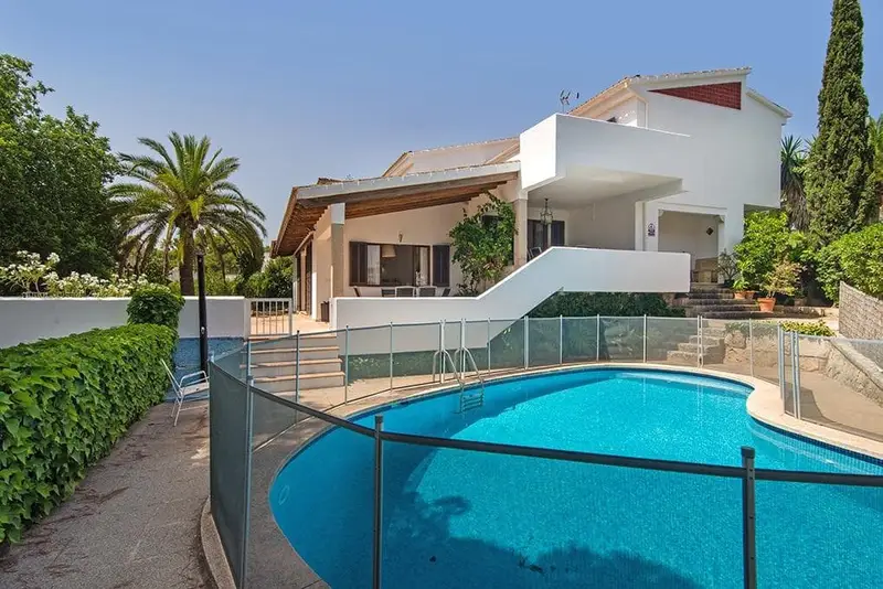 Chalet en Venta Son Veri Mallorca 4 Dormitorios Piscina Garaje