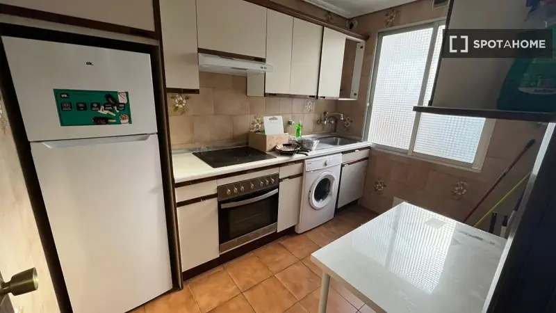 Alquiler Habitacion Zaragoza Piso 4 Dormitorios Amueblado