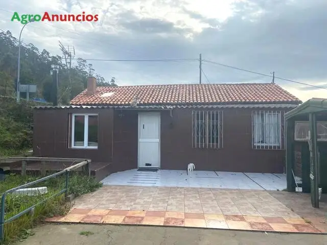 Venta  de Casa con bodega y jardín en A Coruña