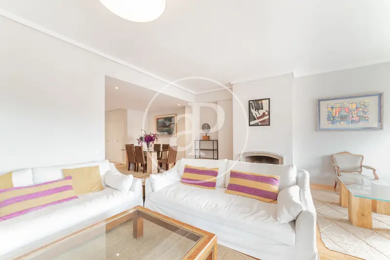 Piso en Alquiler en El Viso 167m2 3 Dormitorios 2 Baños