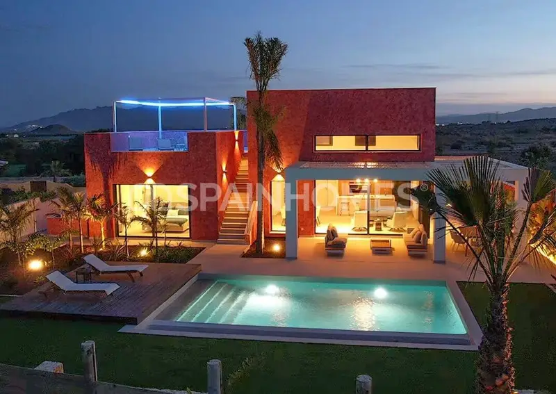 Casas Mediterráneas en Almería con Piscina Privada