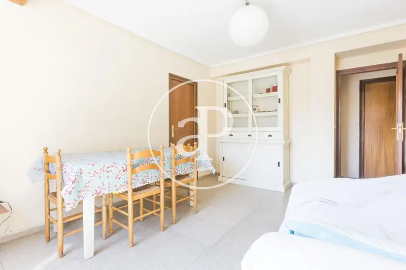 Piso en Alquiler Mestalla 110m2 4 Dormitorios 2 Baños Estudiantes