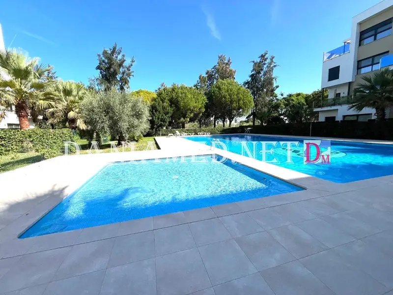 Moderno Bajo con Jardin Privado en Oliva Nova
