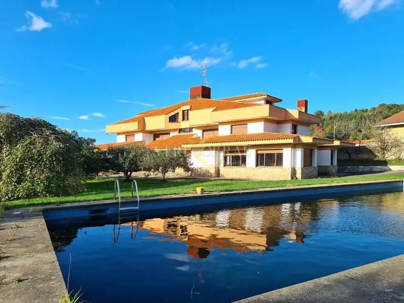 Venta Chalet 800m² Cabueñes Asturias Dos Viviendas