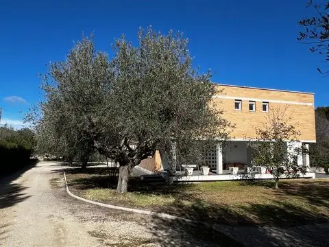 Casa Villa Lujo 4 Dormitorios Ontinyent Espa	
	
	
	
a