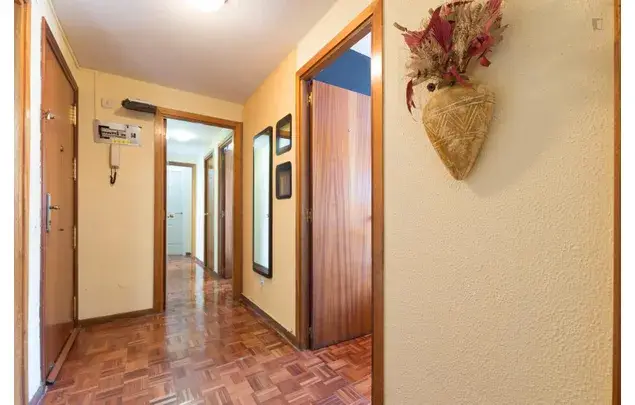 Alquiler Apartamento 5 Dormitorios Alcalá de Henares Estudiantes Trabajadores