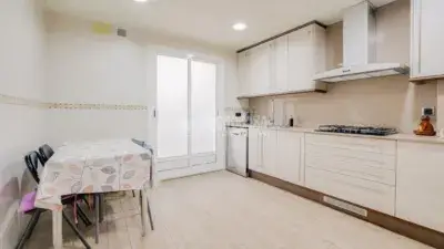 Piso en venta en Avinguda de la Roureda