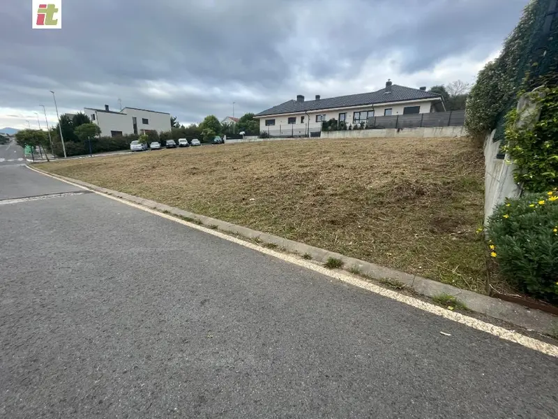 Venta Terreno Edificable Sopela 1051m2 6 Viviendas Adosadas