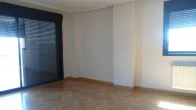 Piso en Alquiler El Naranjo 3 Dormitorios Garaje Trastero Piscina