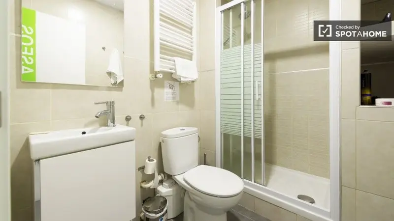 Apartamento en Madrid 13 Dormitorios 5 Baños