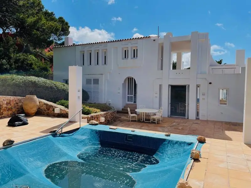 Villa con Vistas al Mar en Ibiza - 4 Dormitorios - Reforma Integral