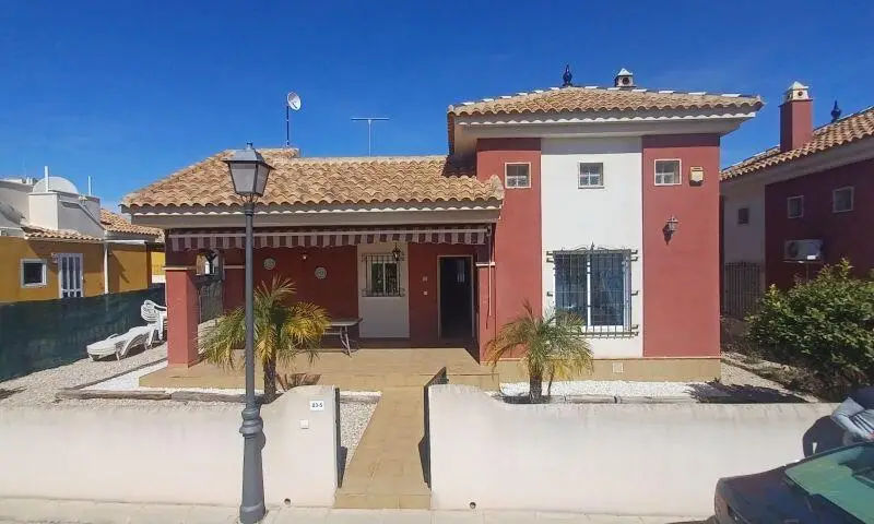 Villa en Los Montesinos 3 Dormitorios Piscina Comunitaria