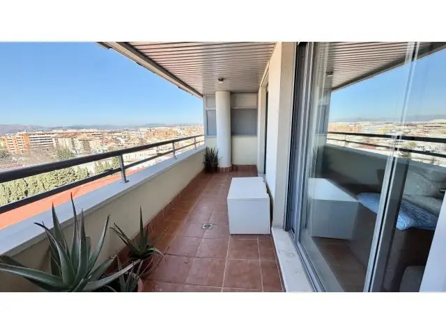 Alquiler Piso Campus Salud Granada 3 Dormitorios Terraza Piscina Parking