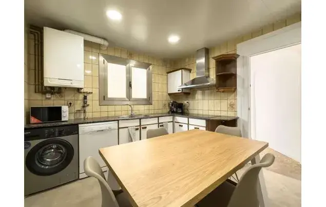 Alquiler Habitaciones Barcelona Piso Amueblado 11 Habitaciones