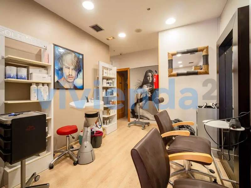 Negocio en Alquiler Madrid Canillas 150m2 Peluqueria Estetica