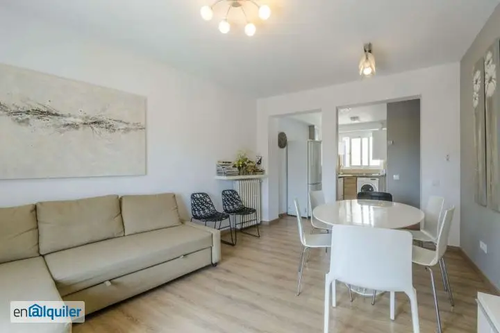 Alquiler Piso 3 habitaciones 2 baños Eixample Izquierdo Barcelona