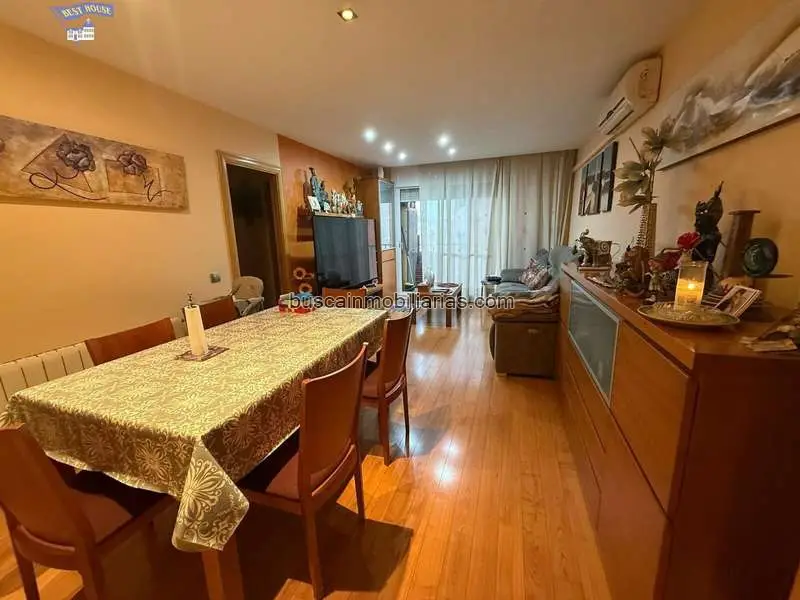Piso en venta Santa Coloma de Gramenet 100m² 4 habitaciones