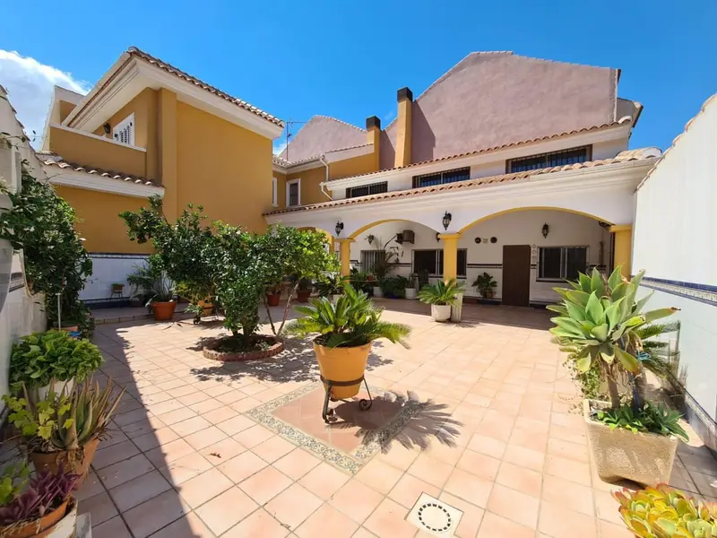 Chalet Adosado en El Algar cerca de Cartagena