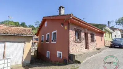 Casa en venta en Calle Lg Linares, Número 10