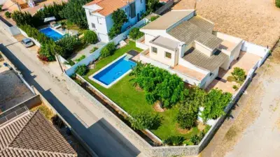 Chalet de Lujo en Vinaroz con Piscina y Vistas al Mar