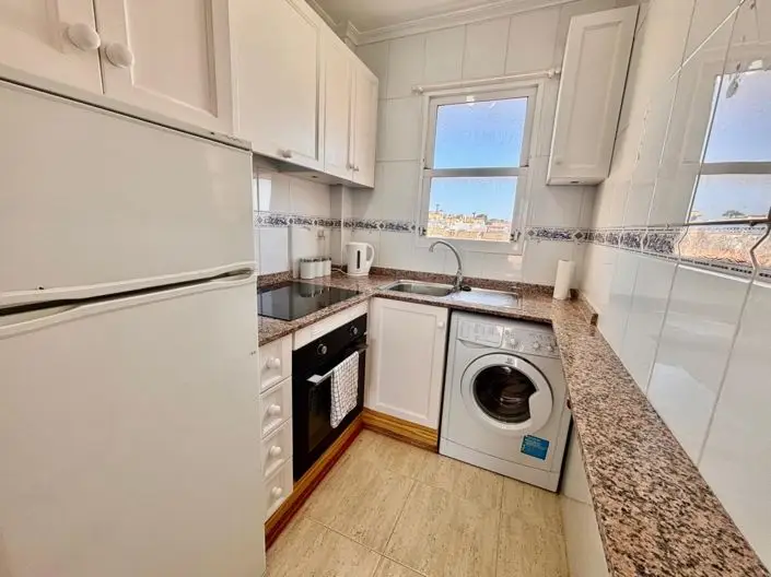 Apartamento 2 Dormitorios Los Altos Amueblado Terraza Piscina