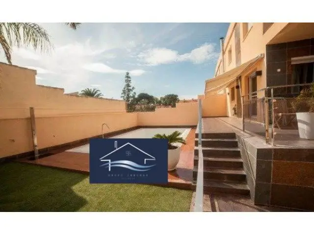 Chalet Independiente en Alquiler Alicante Ciudad Jardin